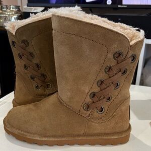 BearPaw Morgan Boot Size 9 EUC